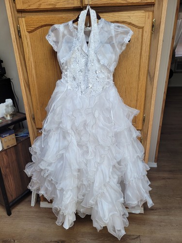 White full beautiful jr - full, maid